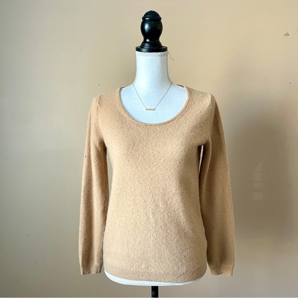 UNIQLO | Tan Cashmere Sweater Sz M - Picture 2 of 10